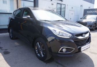 Подержанный автомобиль Hyundai ix35 2015 года (3 фото)