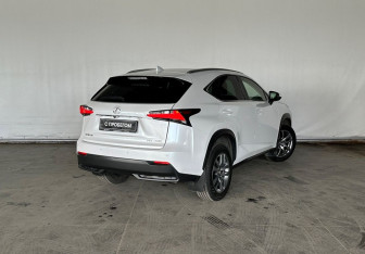 Подержанный автомобиль Lexus NX 2015 года (5 фото)