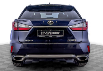 Подержанный автомобиль Lexus RX 2018 года (6 фото)