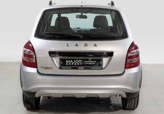 Подержанный автомобиль LADA (ВАЗ) Granta Wagon 2023 года (6 фото)