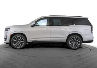 Подержанный автомобиль Cadillac Escalade Suv 2021 года (8 фото)