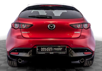 Подержанный автомобиль Mazda 3 Hatchback 2019 года (6 фото)