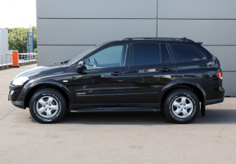 Подержанный автомобиль SsangYong Kyron 2011 года (8 фото)
