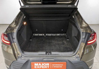 Подержанный автомобиль Renault Arkana 2021 года (10 фото)