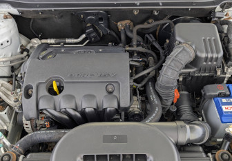 Подержанный автомобиль Kia Ceed Hatchback 2011 года (9 фото)