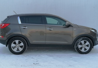 Подержанный автомобиль Kia Sportage 2012 года (4 фото)
