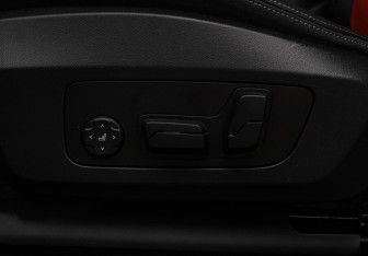 Подержанный автомобиль BMW X2 2024 года (16 фото)