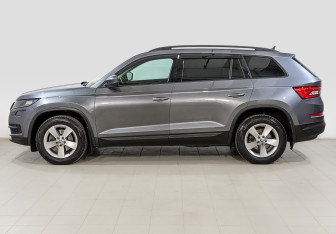 Подержанный автомобиль Skoda Kodiaq 2021 года (8 фото)