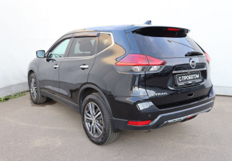 Подержанный автомобиль Nissan X-Trail 2019 года (6 фото)