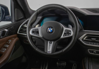 Подержанный автомобиль BMW X7 2020 года (14 фото)