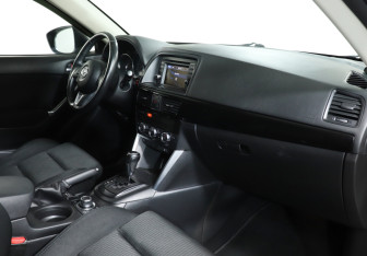 Подержанный автомобиль Mazda CX-5 2012 года (9 фото)