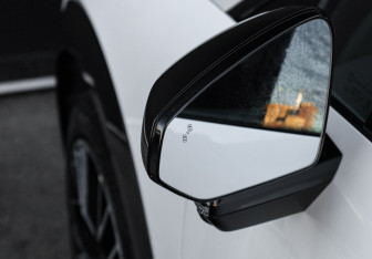 Подержанный автомобиль Zeekr X 2023 года (36 фото)