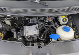 Подержанный автомобиль Volkswagen Multivan 2018 года (9 фото)