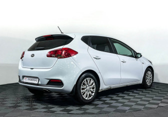 Подержанный автомобиль Kia Ceed Hatchback 2014 года (5 фото)