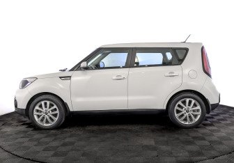 Подержанный автомобиль Kia Soul 2019 года (8 фото)
