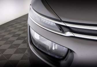 Подержанный автомобиль Citroen C4 Picasso 2017 года (17 фото)