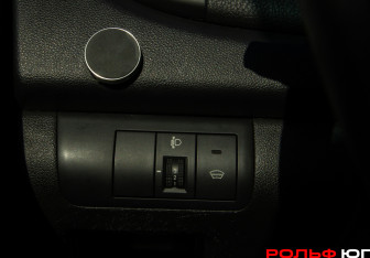 Подержанный автомобиль Kia Cerato Sedan 2011 года (18 фото)