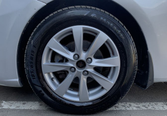 Подержанный автомобиль Hyundai Solaris Sedan 2012 года (9 фото)