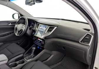 Подержанный автомобиль Hyundai Tucson 2018 года (11 фото)