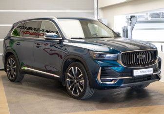 Подержанный автомобиль Geely Monjaro 2023 года (3 фото)
