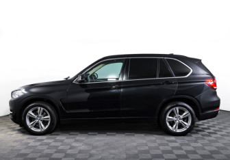Подержанный автомобиль BMW X5 2014 года (8 фото)