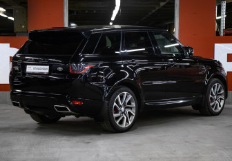 Подержанный автомобиль Land Rover Range Rover Sport 2019 года (5 фото)