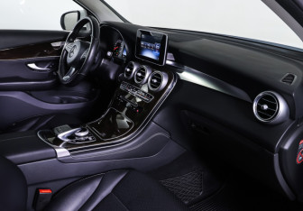 Подержанный автомобиль Mercedes-Benz GLC Coupe 2016 года (11 фото)