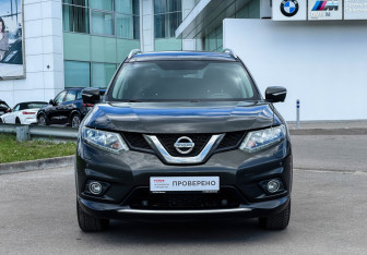 Подержанный автомобиль Nissan X-Trail 2016 года (2 фото)