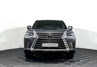 Подержанный автомобиль Lexus LX 2019 года (2 фото)