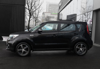 Подержанный автомобиль Kia Soul 2017 года (8 фото)