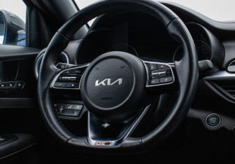 Подержанный автомобиль Kia Cerato Sedan 2021 года (15 фото)