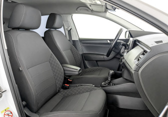 Подержанный автомобиль Skoda Rapid Liftback 2021 года (23 фото)