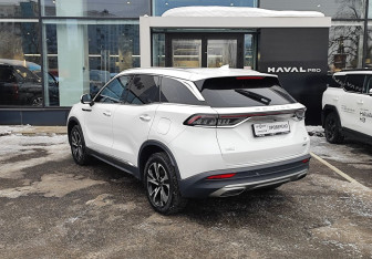 Подержанный автомобиль BAIC X7 2024 года (7 фото)
