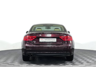 Подержанный автомобиль Audi A5 Coupe 2015 года (6 фото)