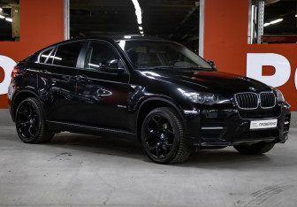 Подержанный автомобиль BMW X6 2012 года (3 фото)