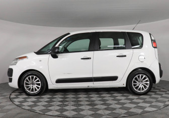 Подержанный автомобиль Citroen C3 Picasso 2010 года (8 фото)