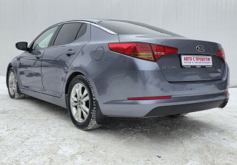 Подержанный автомобиль Kia Optima Sedan 2012 года (7 фото)