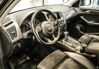 Подержанный автомобиль Audi Q5 2015 года (7 фото)