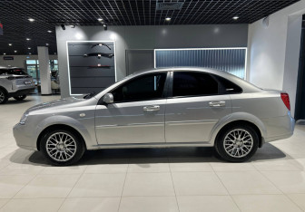 Подержанный автомобиль Chevrolet Lacetti Sedan 2008 года (6 фото)