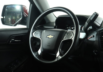 Подержанный автомобиль Chevrolet Tahoe 2016 года (15 фото)