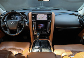 Подержанный автомобиль Infiniti QX80 2020 года (13 фото)