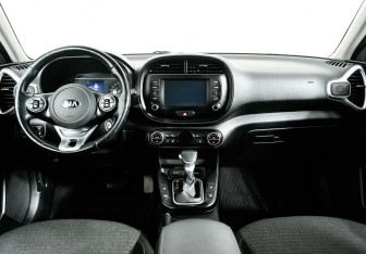 Подержанный автомобиль Kia Soul 2020 года (10 фото)