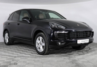 Подержанный автомобиль Porsche Cayenne 2014 года (3 фото)