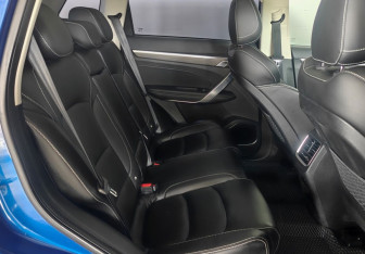 Подержанный автомобиль Geely Atlas Pro 2021 года (10 фото)