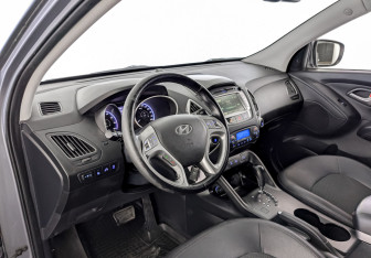 Подержанный автомобиль Hyundai ix35 2013 года (16 фото)