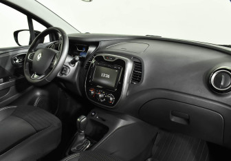 Подержанный автомобиль Renault Kaptur 2020 года (8 фото)