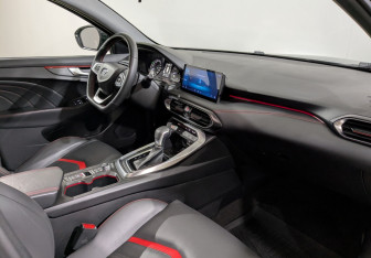 Подержанный автомобиль Kaiyi E5 2023 года (15 фото)