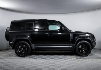Подержанный автомобиль Land Rover Defender Suv 2021 года (4 фото)