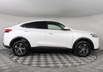 Подержанный автомобиль Haval F7x 2022 года (4 фото)
