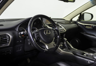 Подержанный автомобиль Lexus NX 2016 года (9 фото)